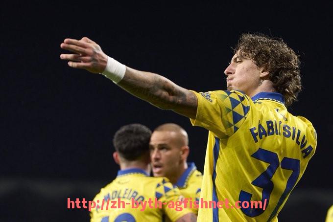 AG捕鱼王官网-欧冠足球传奇范德萨的职业生涯及体育竞技影响